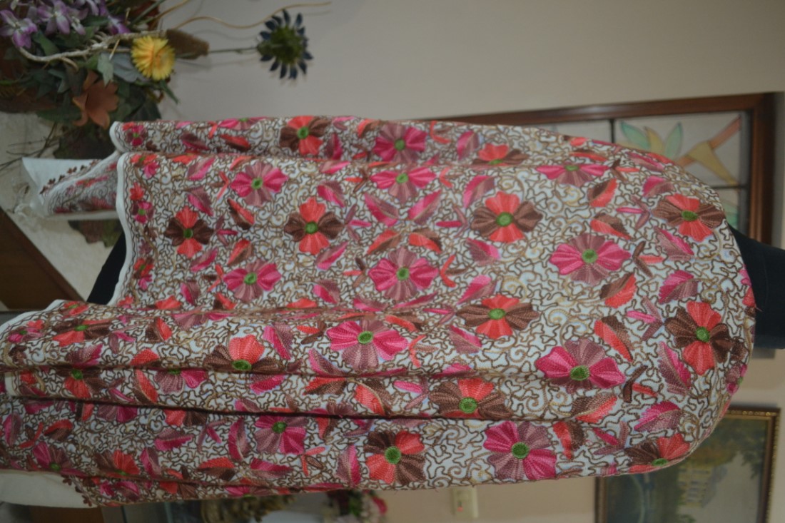 Special Kashmiri Embroidered Cashmere Pashmina Shawl