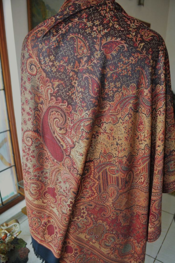 All over jama embroidery kashmiri shawl 45*90 inches Elegant Cashmere shawl crewel work jamawar shawl